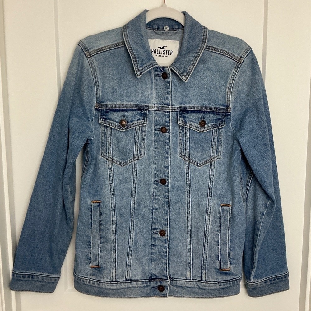 Hollister Classic Denim Trucker Jacket Outerwear Medium Wash Stretch Small EUC